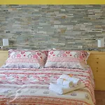 Al Riparo Bed & Breakfast 3*